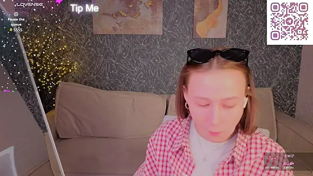  Kiki angel  online show from June 6, 2026, 1:00 am