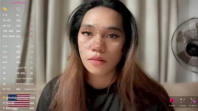 Kelly Mckinney online show from April 2, 2026, 8:28 pm