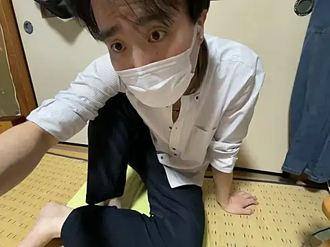 shizuku-kun211 online show from April 16, 2026, 9:10 am