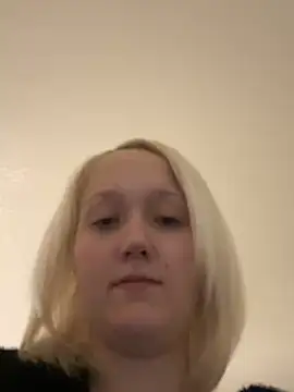 Marilynxo online show from February 13, 2026, 4:41 am