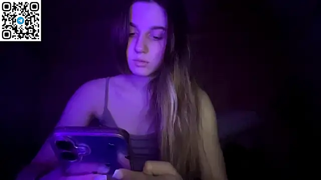 LovelySilk 63 online show from April 1, 2026, 7:33 pm