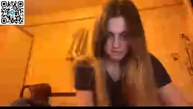 LovelySilk 63 online show from April 18, 2026, 7:07 pm