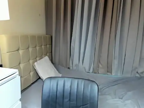 Snapshot of Janelaxx chatting on February 25, 2026, 4:49 pm Janelaxx online show from February 25, 2026, 4:49 pm