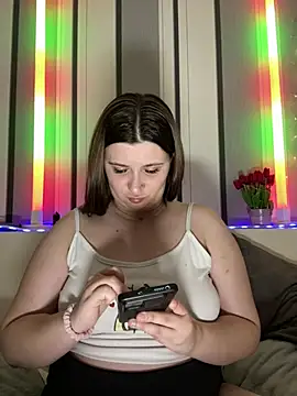 Snapshot of lipsi_vikki chatting on February 7, 2026, 7:39 pm lipsi vikki online show from February 7, 2026, 7:39 pm