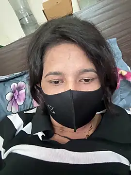 Snapshot of raavigirl chatting on February 26, 2026, 6:12 am raavigirl online show from February 26, 2026, 6:12 am