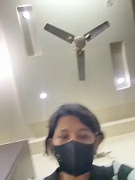 Snapshot of raavigirl chatting on February 26, 2026, 6:18 pm raavigirl online show from February 26, 2026, 6:18 pm