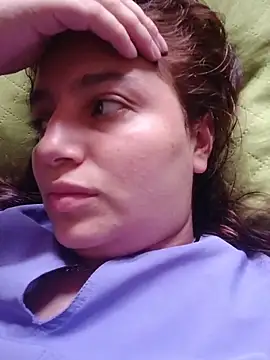 MajoArias online show from April 13, 2026, 9:53 pm