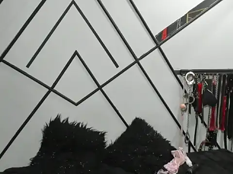 PaulaSchumacher online show from February 12, 2026, 11:27 am