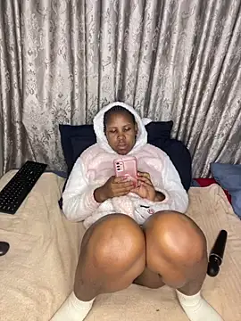 applebae online show from May 6, 2026, 7:30 pm