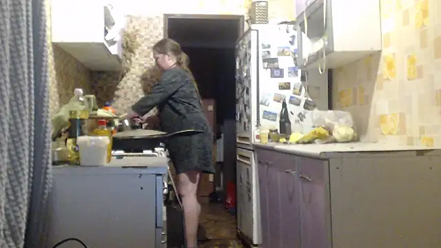 Snapshot of EliciaKush chatting on March 3, 2026, 6:03 pm EliciaKush online show from March 3, 2026, 6:03 pm