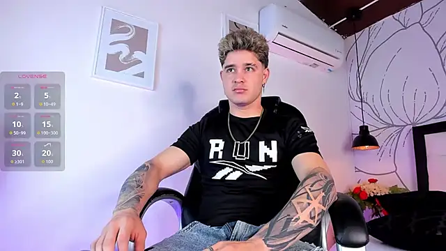 rayan linxx online show from June 5, 2026, 7:41 pm