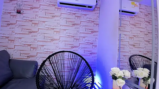 Snapshot of akira_shaunk chatting on February 9, 2026, 3:05 pm akira shaunk online show from February 9, 2026, 3:05 pm