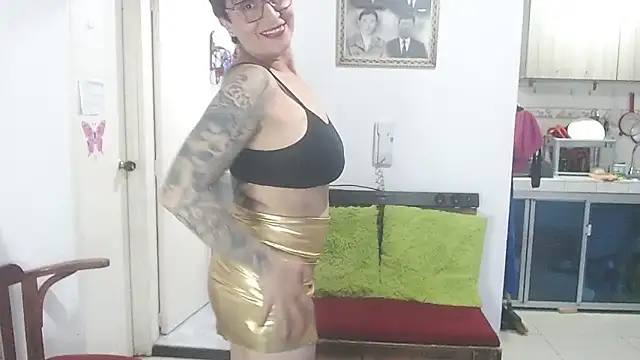 Charlotte gray  online show from May 10, 2026, 1:44 am