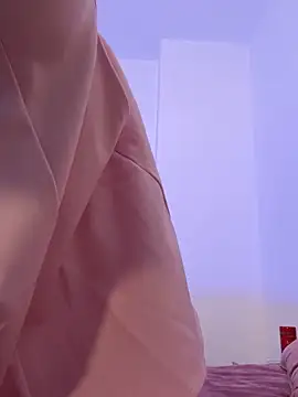 VivienDiamond online show from February 19, 2026, 11:45 pm