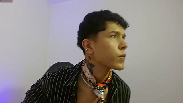 Snapshot of estefan_tay chatting on February 16, 2026, 3:24 am estefan tay online show from February 16, 2026, 3:24 am