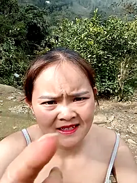 Snapshot of Luminana chatting on February 7, 2026, 3:10 am Luminana online show from February 7, 2026, 3:10 am