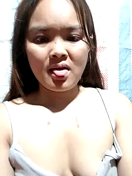 Snapshot of Luminana chatting on February 26, 2026, 8:24 am Luminana online show from February 26, 2026, 8:24 am