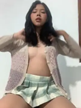 Snapshot of lonely_lunae chatting on April 6, 2026, 7:59 pm lonely lunae online show from April 6, 2026, 7:59 pm