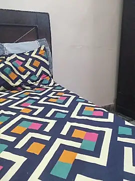 SexybeboX online show from April 19, 2026, 6:35 am