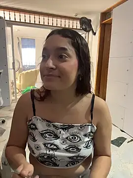 Emily Harpeer online show from June 8, 2026, 11:32 am