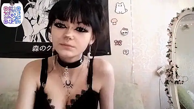 Snapshot of SmilingPatent chatting on March 1, 2026, 2:19 pm SmilingPatent online show from March 1, 2026, 2:19 pm