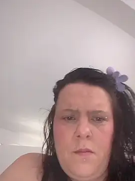 louisa36 online show from February 11, 2026, 9:47 am