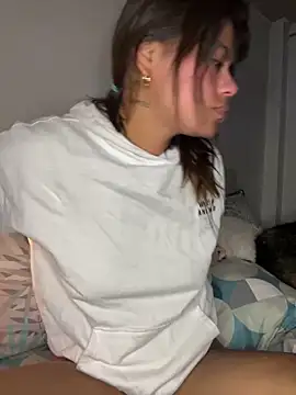 RachelWeisz  online show from March 13, 2026, 10:44 am