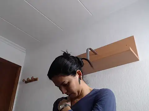 ZeforAitanna online show from February 11, 2026, 10:20 am