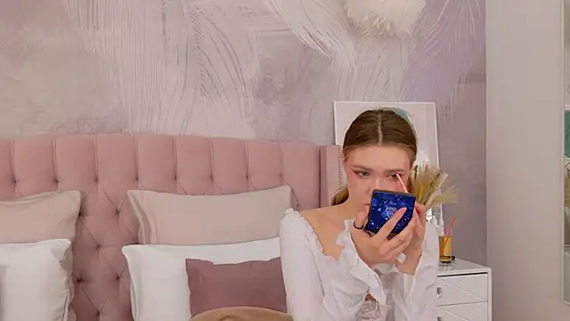 StacyHicks online show from April 6, 2026, 3:13 pm