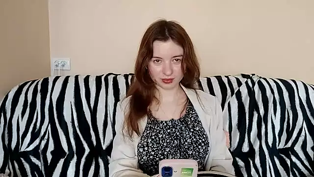 LanitaHemple online show from April 13, 2026, 11:05 am