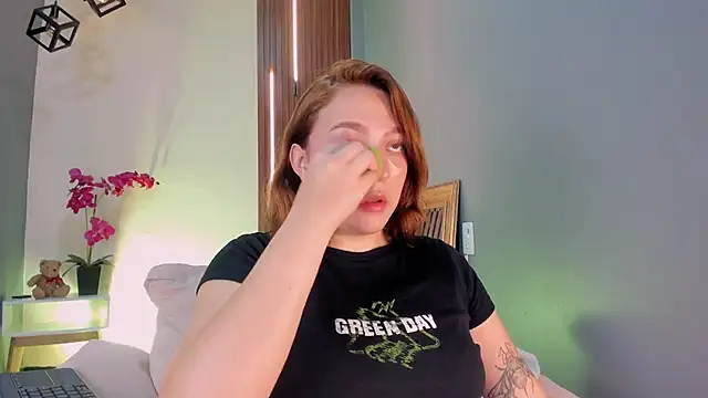 Snapshot of SimonaStar chatting on February 26, 2026, 1:54 pm SimonaStar online show from February 26, 2026, 1:54 pm