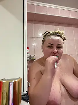 Mommy-girl-Lola online show from February 17, 2026, 9:50 am