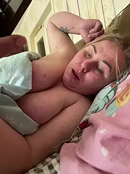 Mommy-girl-Lola online show from June 2, 2026, 1:13 pm