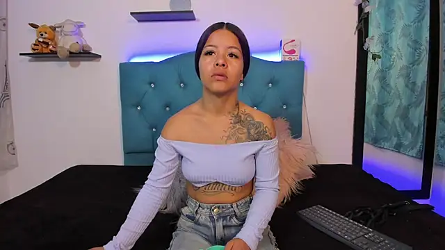 Sandy ass 69  online show from February 27, 2026, 9:37 pm