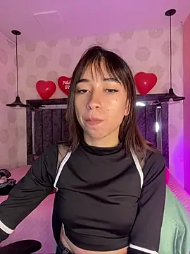 Snapshot of alahia_pink chatting on February 24, 2026, 4:21 am alahia pink online show from February 24, 2026, 4:21 am