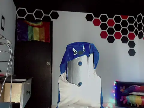 nebullax mcqueen online show from February 20, 2026, 1:22 pm