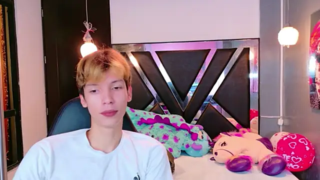 Snapshot of Liam_Green1 chatting on February 15, 2026, 12:58 pm Liam Green1 online show from February 15, 2026, 12:58 pm