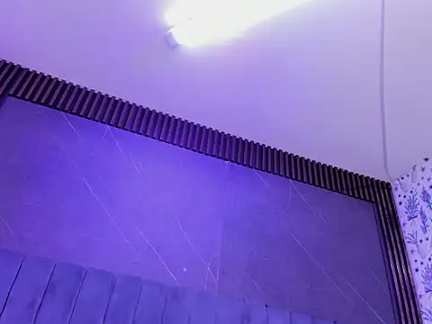 TiffanyDream8 online show from April 12, 2026, 10:15 pm