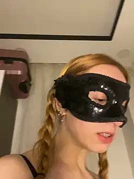 seluna baby online show from March 25, 2026, 7:20 pm