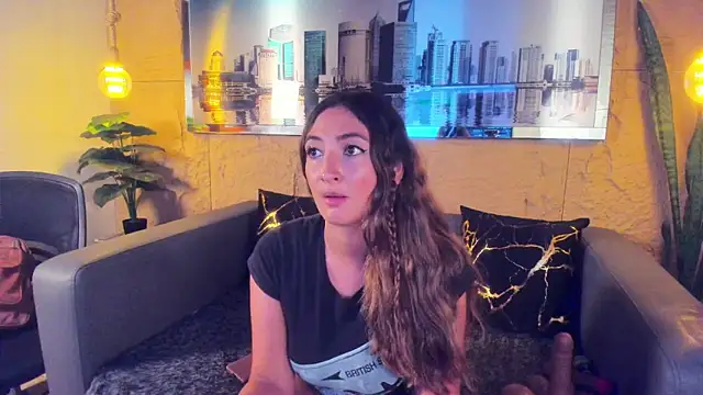 Lucy0420 online show from April 7, 2026, 3:40 am