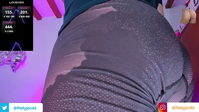 pattyjenkinss online show from April 17, 2026, 10:35 pm