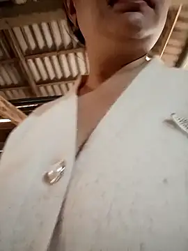 Snapshot of lisn-cute chatting on February 13, 2026, 4:30 am lisn-cute online show from February 13, 2026, 4:30 am