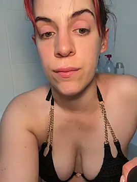 Roxysophie online show from June 6, 2026, 5:45 am