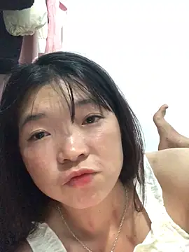cuty lusy online show from June 3, 2026, 2:33 pm