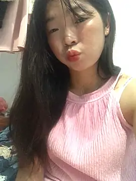 cuty lusy online show from June 5, 2026, 11:54 pm