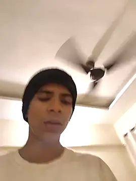 Snapshot of Makesome_Daulaa chatting on February 19, 2026, 9:11 pm Makesome Daulaa online show from February 19, 2026, 9:11 pm