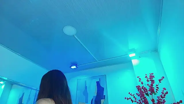 Chloe dolly online show from April 27, 2026, 12:14 pm