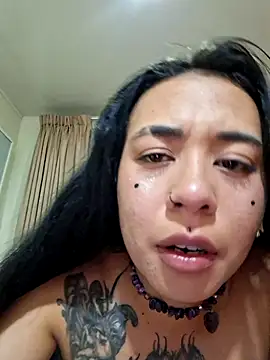 Snapshot of Zafira_glow chatting on February 22, 2026, 1:40 am Zafira glow online show from February 22, 2026, 1:40 am