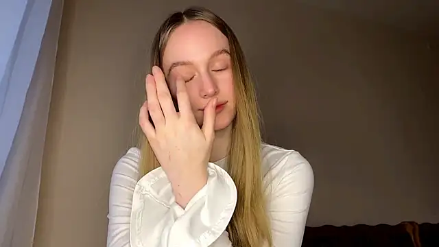 Snapshot of Viktoria_Vibes chatting on March 2, 2026, 3:19 pm Viktoria Vibes online show from March 2, 2026, 3:19 pm