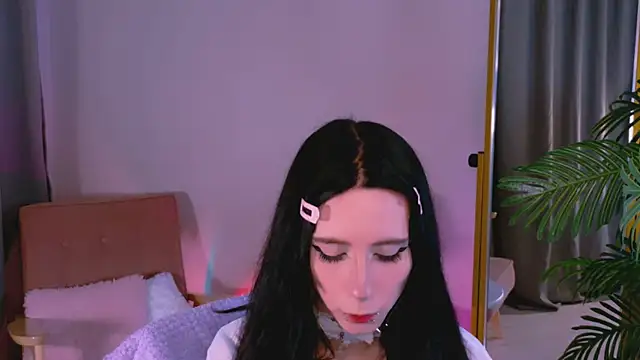 Snapshot of Asuka_miu chatting on June 3, 2026, 9:20 pm Asuka miu online show from June 3, 2026, 9:20 pm